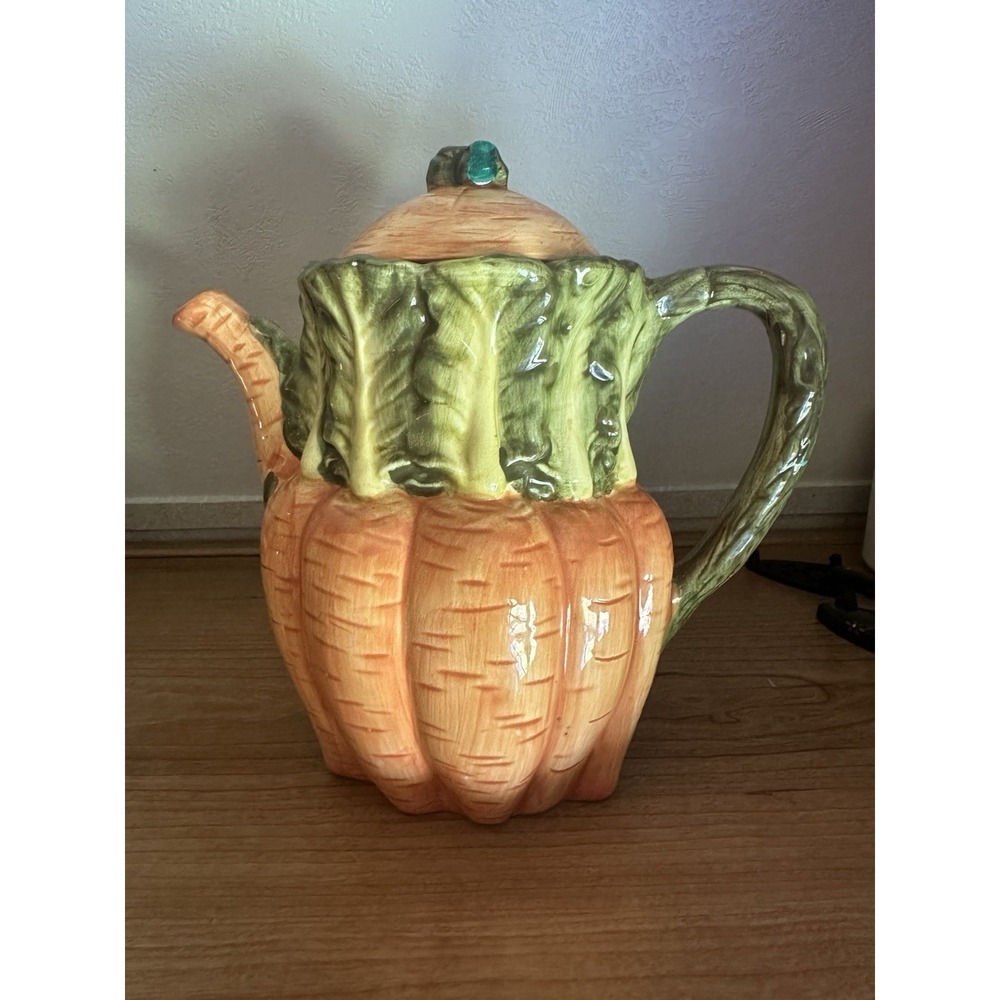 DesignPac Carrot Lettuce Teapot Ceramic Hand Painted Vegetable Kitchen Decor